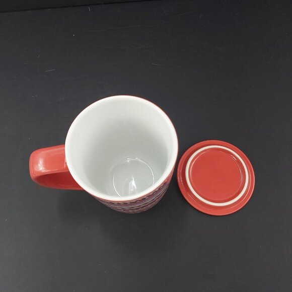 Davids Tea Cup Nordic Mug with Lid Cozy Sweater Design Coral Pink Base Colour - Picture 8 of 12